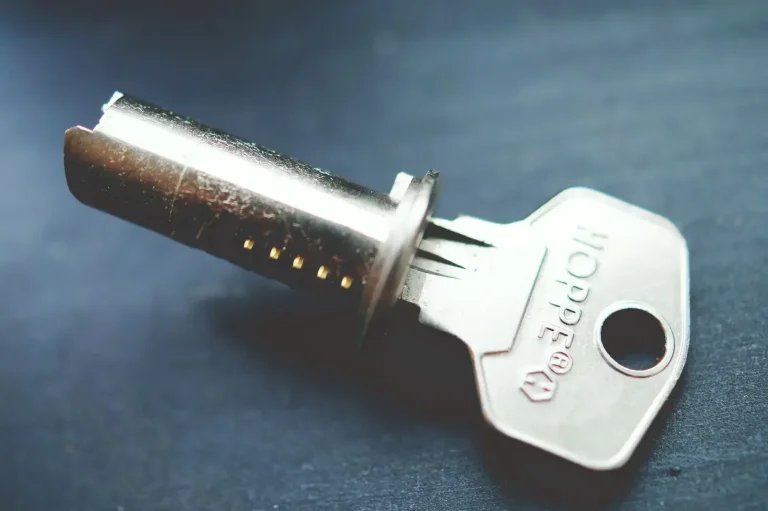 BS 3621 and TS 007 locks explained – euro cylinder lock and key, Locksmith Runcorn guide to what insurance approved means for homes in Runcorn